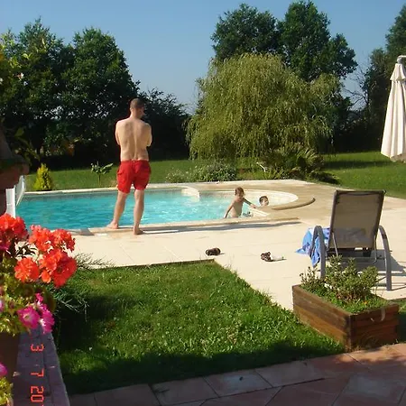 Bed & Breakfast Chambres D'hotes Les Albizias Les Essards (Charente)