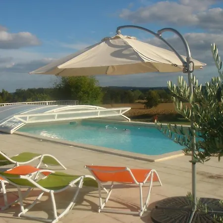 Chambres D'hotes Les Albizias * Les Essards (Charente)