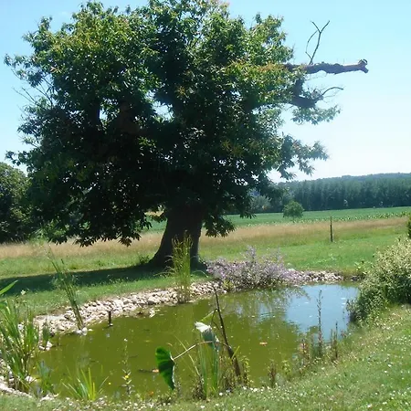Bed & Breakfast Chambres D'hotes Les Albizias Les Essards (Charente)