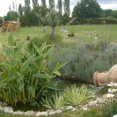 Bed & Breakfast Chambres D'hotes Les Albizias Les Essards (Charente)