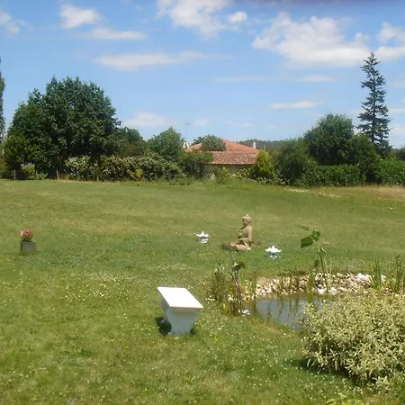 Chambres D'hotes Les Albizias * Les Essards (Charente)